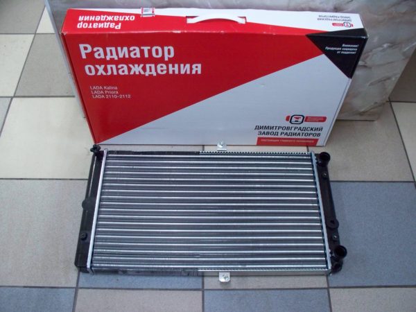 Радиатор охлаждения ВАЗ 2110 (карб.) ДААЗ