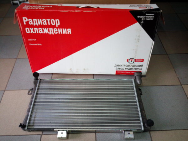Радиатор охлаждения ВАЗ 21214 (инж) ДААЗ