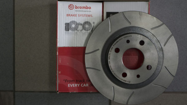 Диск тормозной передний ВАЗ 2110-2112, 2170, 1118 Калина Гранта Приора R14 MAX Brembo